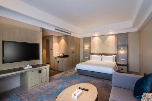 عابر خميس مشيط