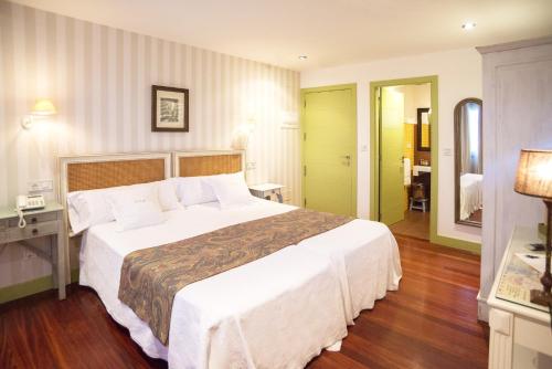 2 twin beds