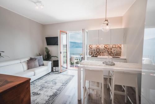 Superior One-Bedroom Apartment with Balcony