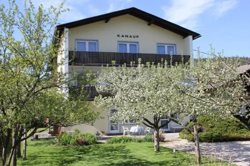 Appartements Kanauf in Krumpendorf am Wörthersee, Österreich