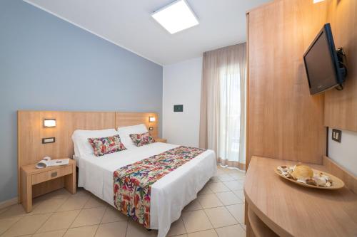 Hotel Amalfi - Smart Hotel Room Type - Economy Double Room