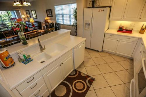 Bella Lago 144 - image 8
