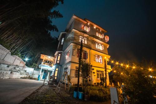 Tag Along 2 0 Hostel Gangtok