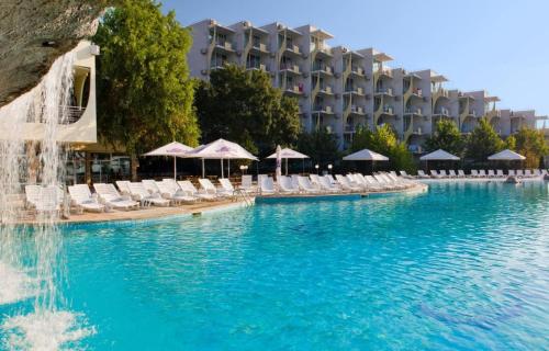 Laguna Beach Hotel Laguna Beach Hotel is a popular choice amongst travelers in Albena, whether exploring or just passing through. Offering a variety of facilities and services, the property provides all you need for a g