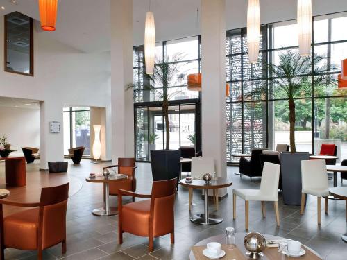 Restaurant, Adagio Bordeaux Gambetta Aparthotel near Bobo melesio