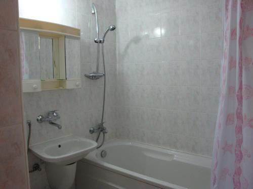 Family Hotel Diana - image 2