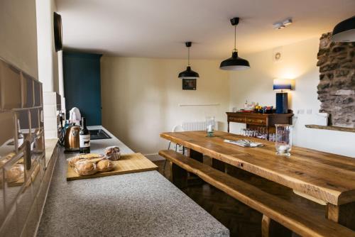 Our Holiday House Yorkshire, Ingleton - children and doggy friendly