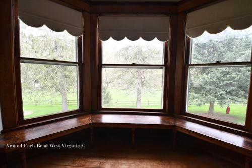 景觀, Laurel River Club Bed & Breakfast or LRCBNB in 西維珍尼亞州金伍德 (WV)