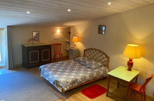 Côté Vallon chambre d'hôte Monségur