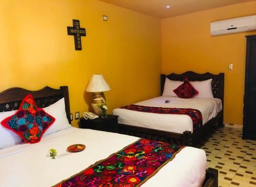 Camino Mexicano Hotel & Resort