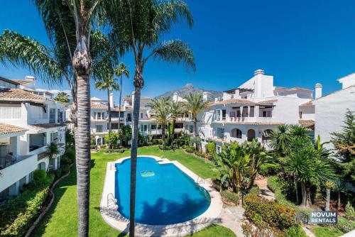 Modern 2 Bedroom Penthouse w/ Terrace, Pool & BBQ