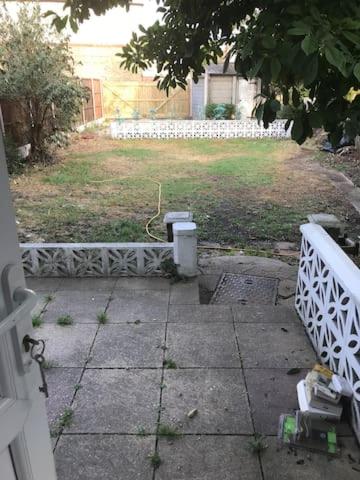Circle Gardens
