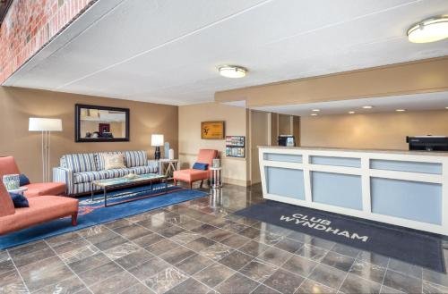 Club Wyndham Inn on the Harbor - image 7