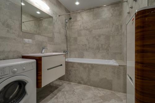 Classic 3Rooms Apartment near Peter-Pavel's Fortress - 10 min