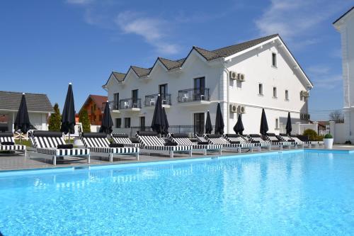 Krystal Boutique Mansion - Hotel - Hunedoara