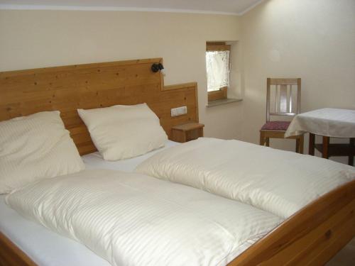 Double Room (1 Adult)