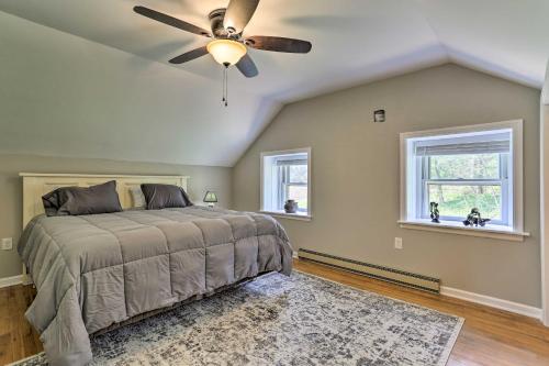 Patio and Fire Pit Idyllic Cottage in Hellertown! in Other