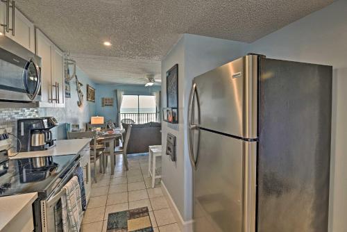 Oceanfront Ormond Beach Getaway with Balcony!