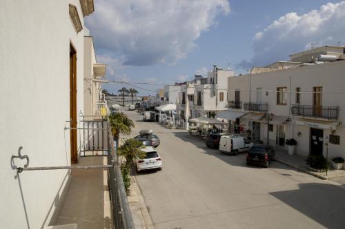 Apartment with Balcony image 3