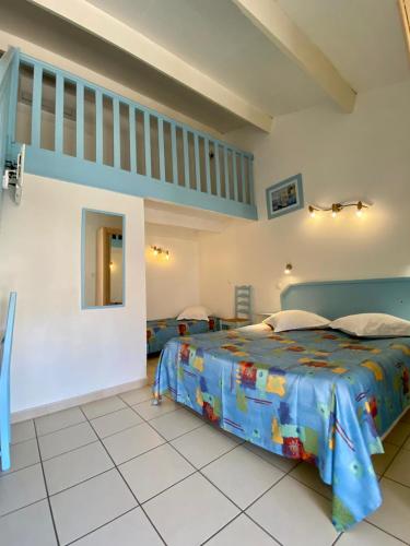 Triple Room with Terrace