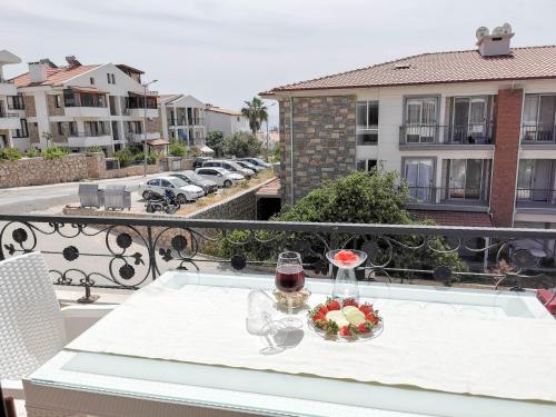 4+1 spacious apartment with sea view. 5 minutes from the beach