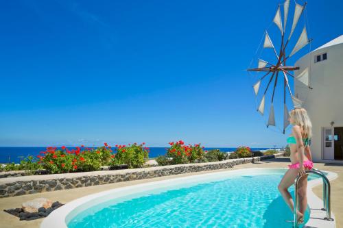 Windmill Villas Windmill Villas is a popular choice amongst travelers in Santorini, whether exploring or just passing through. The property features a wide range of facilities to make your stay a pleasant experience.