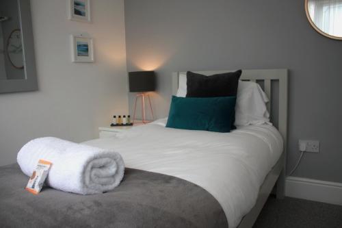 Berwicks House - NEC & Airport - Stylish 3-bed house with garden