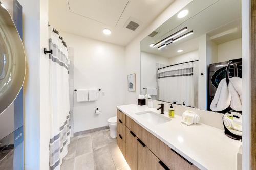 Modern Getaway - image 11