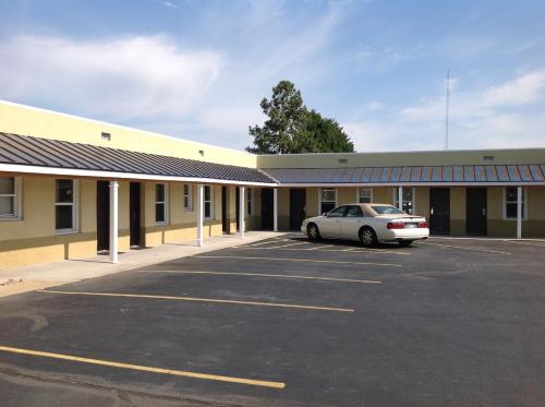 . Budget Inn