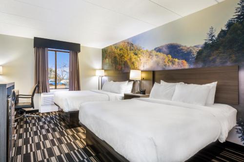 Clarion Pointe Richmond North near University in Richmond