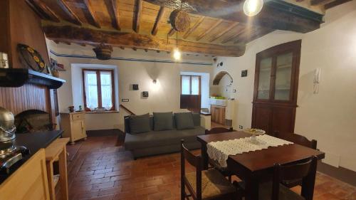  Le Casette di Civitella- La casa di Rolando e Gina in Civitella Del Lago