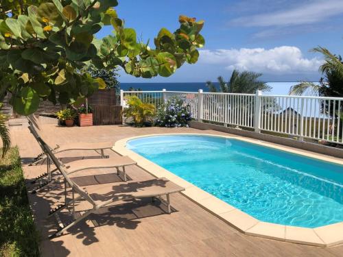 Mango Sea -Villa "Maracudja" et appartement "Jojoba" avec piscine & vue sur les îles - Location saisonnière - Saint-Benoît