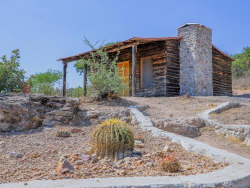 Centro Ecoturístico Tatu by Rotamundos in San Miguel de Allende, Mexico