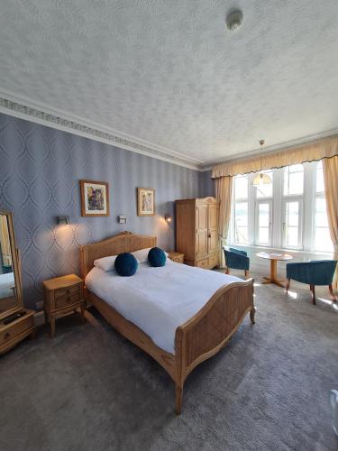 Corriemar Guest House Room Type - King Room with Sea View Corriemar Guest House Room Type - King Room with Sea View
