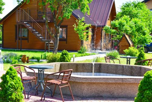 Viesnīcas āriene, "Trakaitis" nameliai in Trakai