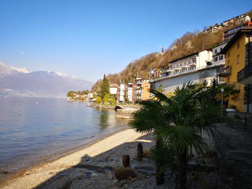 1 Zimmer Apartment mit Seesicht und Pool in Vira