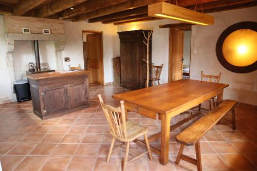 virtuve, Gîte de la Barlière (Gite de la Barliere) in Secondigny
