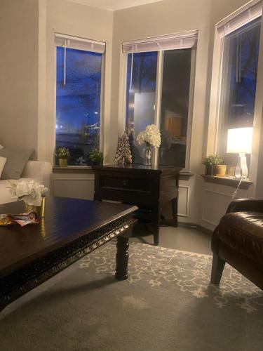 Townhouse - image 8