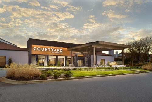 Courtyard Greenville Haywood Mall in Greenville, USA