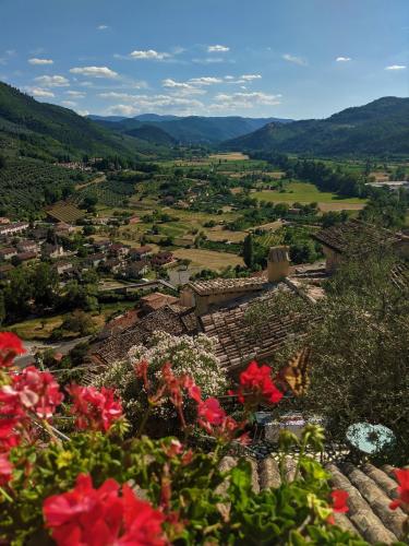  Le Rocche Valnerina Residence, Unterkunft in Ferentillo