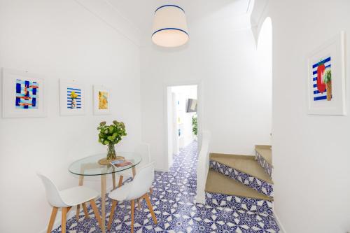 Apartment with Terrace image 2