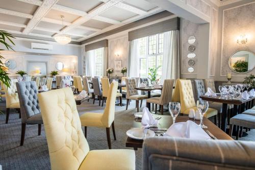 ห้องอาหาร, โรงแรมเซาธ์เครสต์ แมนเนอร์ (Southcrest Manor Hotel) in เรดดิทช์