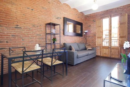 Modern 2-bedroom apartment near Sagrada Familia