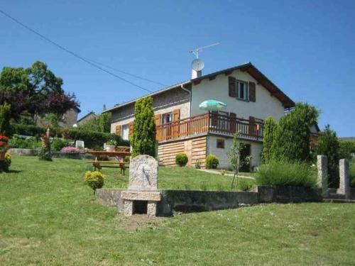 Gîte Saint-Laurent-de-Lévézou, 3 pièces, 5 personnes - FR-1-601-195 gîte à louer Saint-Léons