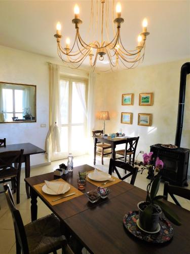 Krogs/atpūtas telpa, Domus Langhe B&B in Treiso