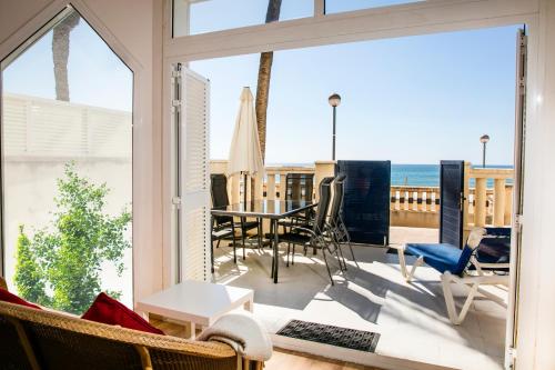 Apartamento La Marina - image 10