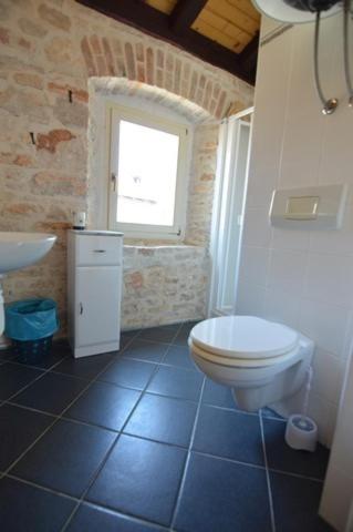 Villa Maralene in Tar with pool BBQ and fenced yard pets welcome! - image 2