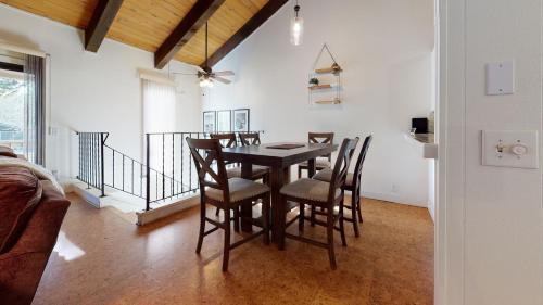 Chateau Sierra #50 condo - image 10