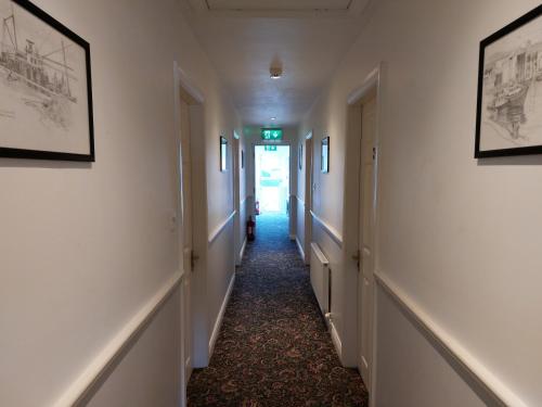 酒店外观, Murphy's Guesthouse in 丁洛