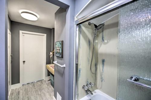 Eclectic Westwego Retreat with Sunroom and Patio! - image 10